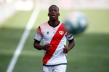 Advíncula no jugará el viernes con Boca contra Unión