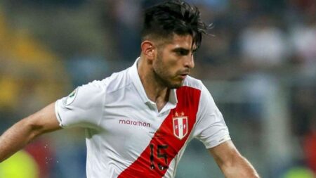 Por motivos de lesión, Carlos Zambrano y Christofer Gonzales fueron excluidos de la convocatoria en Perú